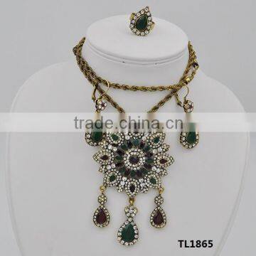 Wholesale fashion accessories rhinestone charm crystal pendant sets