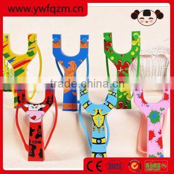 Best sell colorful wooden custom slingshot catapult