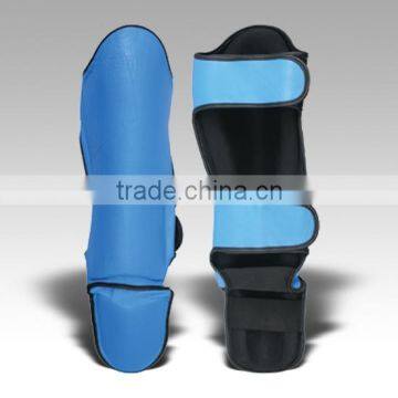 Promotion green Soccer shin Guards, cheap football shin-guards