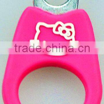 Alibaba express plastic zipper puller