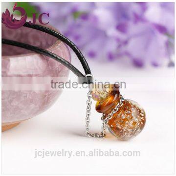 New Products 2016 Glass Perfume Bottle Glow in Dark Pendant Necklace, Murano Essential Oil Pendant Necklace Wholesale