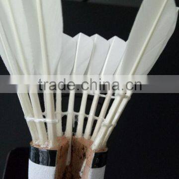 Golden Badminton Feather Shuttlecock With Nitration-cotton Glue and Sandwich Cork photo-3