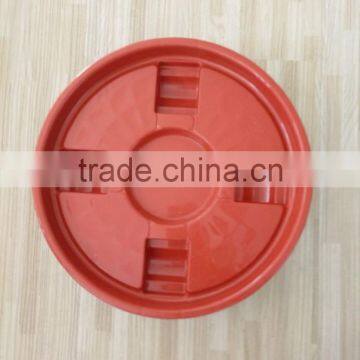 Plastic flower pot saucer have wheels