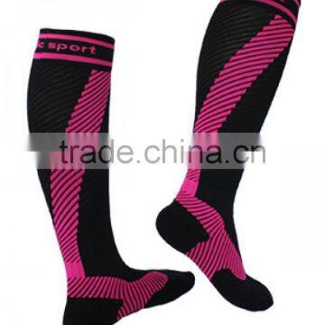 Hot Sale High Quality Athletic Tape Compression Socks photo-2