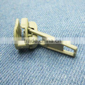 Custom Metal Zipper Pull photo-3