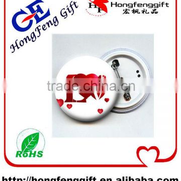 2014 Popular lovely tin button badge for lover customized logo and size