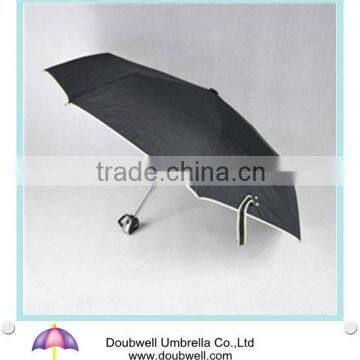 Auto open and close umbrella is compact umbrella