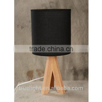 Hot Saled Wooden E27*1 Table Lamp, Fabric /cloth Small Desk Light photo-4