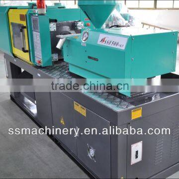 Small injection moulding machine for exportation
