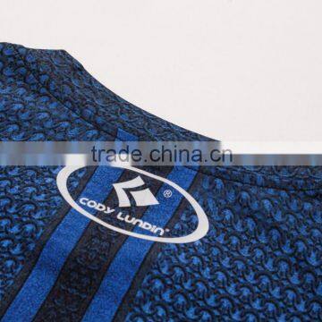 Men Superhero Superman Bat-man Distressed Shield T Shirt Iconic Superman Steel T Shirt photo-5