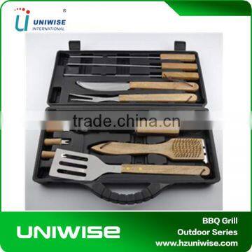 Stainless Steel BBQ Grill Tool Set With Wooden Handle