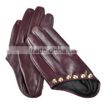 Hot Selling Fashion Half a Palm Rivet Decoration Sheepskin Drving Leather Gloves photo-4