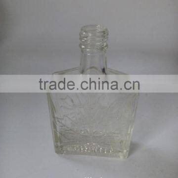 50ml small maple leaf food grade glass liquor empty bottles with twist lids