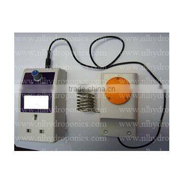 Fan controller with thermostat
