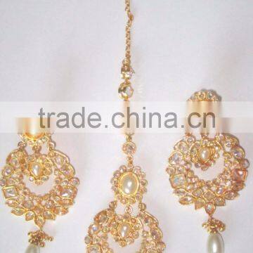 EARRING PAIR WITH TIKA GOLD TONE Hair Accessory photo-2