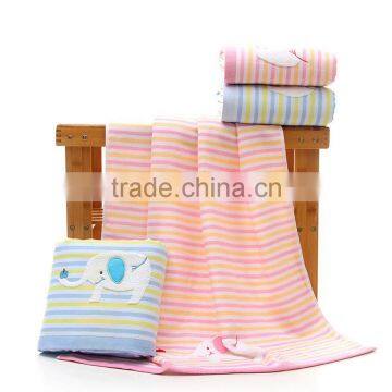 Factory supplier soft lovely high quality baby bath towel pattern