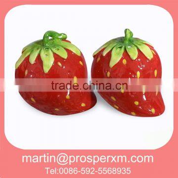 Wholesale ceramic salt and pepper shaker strawberry design