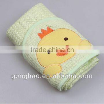 Babyland New Product Baby Blanket 100% Bamboo With Cute Embroidery Hat