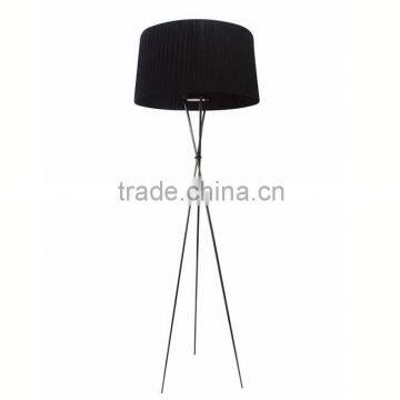 Tripod Modern Lamp F010 photo-3