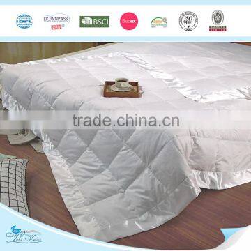 White goose Down Blanket With Overcasting