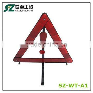 car warning triangle in red plastic box with E-mark