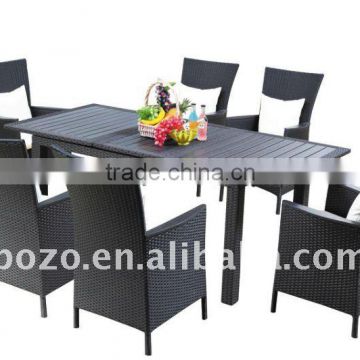 2012 Functional Outdoor Dining Set