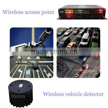 Wireless car detection magnetometer for traffic monitoring system