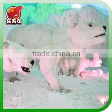 Realistic christmas decoration animatronic polar bear statue