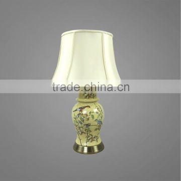 Antique Brass Metal Base And Ceramic Body Printing Bird With Fabric Lampshade Modern Bedside Table Lamp