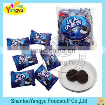 Best for children healthy snack food chocolate and strawberry flavor mini black biscuit