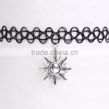 Fashion Jewelry Elastic Sun Pendants Black Tattoo Choker Necklace photo-3