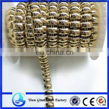 The new plastic electroplating attachment attachment bead bead electroplating gold oblong arc