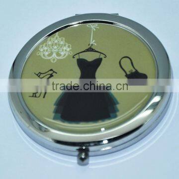 Fashionable Round Metal Cosmetic pocket Mirror with black dress