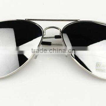 Italy Designer Brand Yiwu Wholesale Metal Sunglasses photo-4