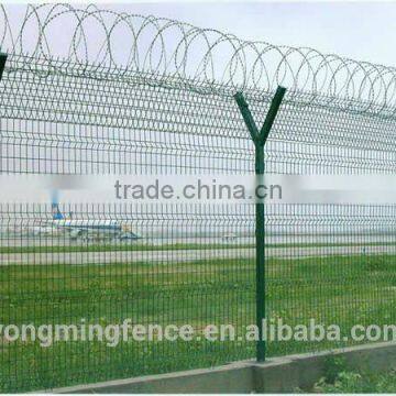 Hot dipped galvanized razor barbed shield fence wire