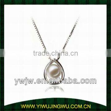 fashion pearl pendant necklace with silver chain