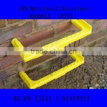 Bright color UV Stabilised polypropylene + cast iron manhole steps for concrete