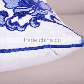 China Supplier Flower Embroidery Machine Embroidery Designs Cushion Cover photo-3