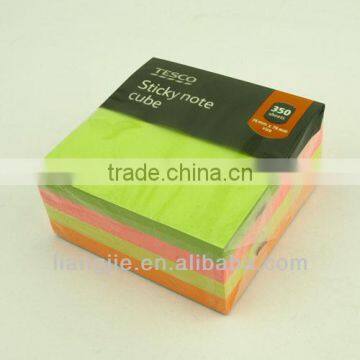 Self-adhesive sticky cube