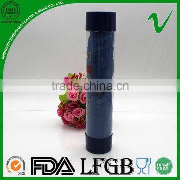 Girls Use Plastic Fashion Toys for Gift Packaging photo-2