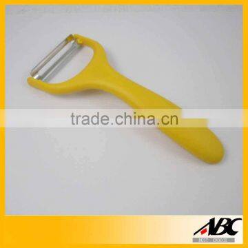 Ultra Sharp Stainless Steel Blade Vegetable Peeler photo-2