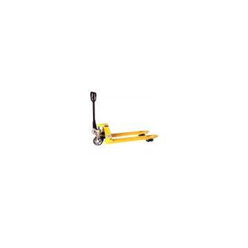 Manual lifting tray van