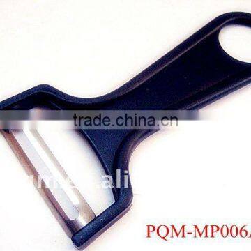 Pratical black PP material Y shape apple veggie peeler 006A
