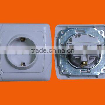 German Style Flush Mounting16A Schuko Socket Outlet (F3010) photo-2