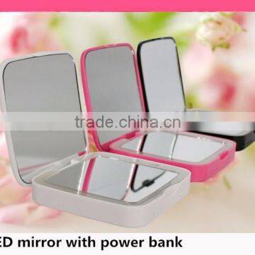 Portable travelling compact lighted mirror with power bank for multiuse