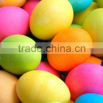 Spray Painting Lovely Beautiful Easter Eggs in the North America