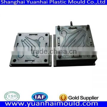 two cavities pc injection hanger mould maker in Shanghai