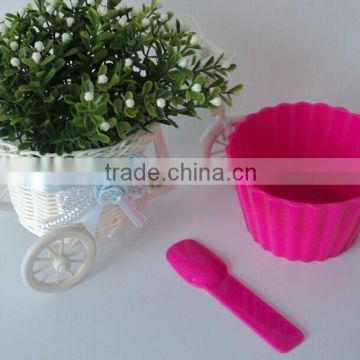 Colorful Plastic Ice Cream Bowl and Spoon Set