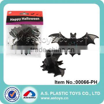 HLW party mini black plastic bat whistle toy