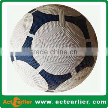Cheap Size 4 Promotional Natural Rubber Soccer Ball photo-4